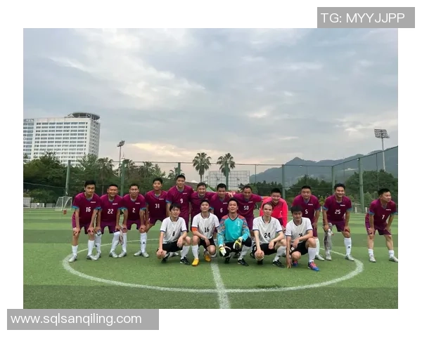 二号球星在足球界的地位与影响力如何影响全球足球格局分析